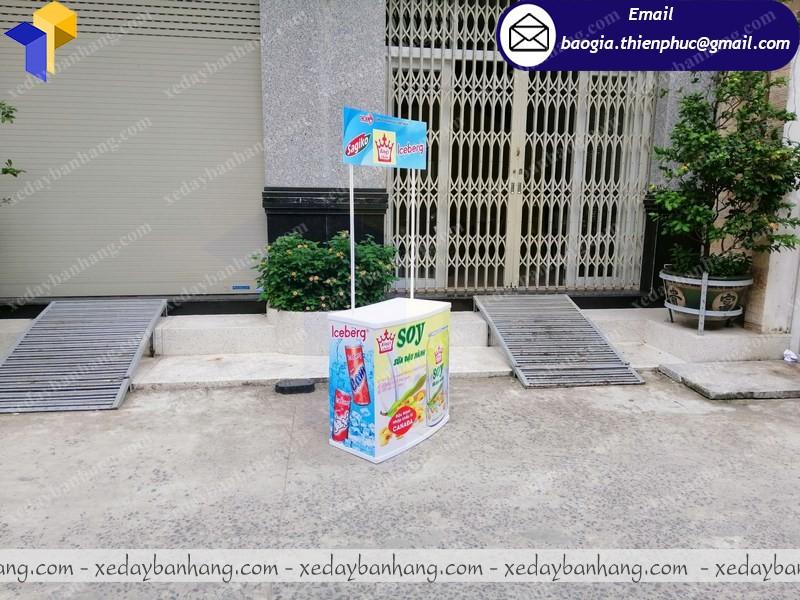 Booth nhựa quảng cáo sữa di động  ở phú quốc